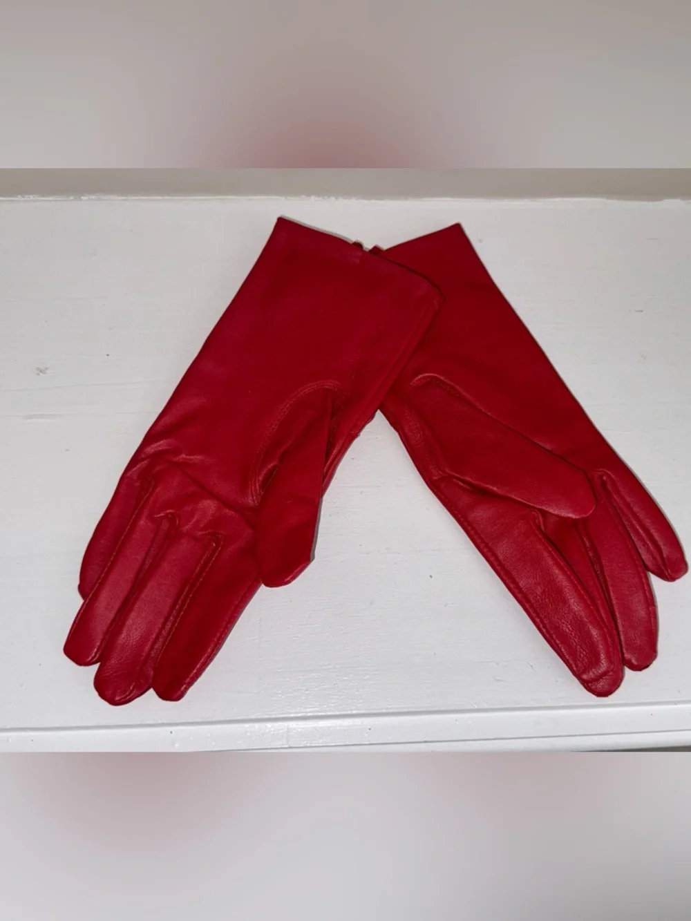Vintage Cedrics NEW red Genuine leather Stitch button detail lined Gloves, M